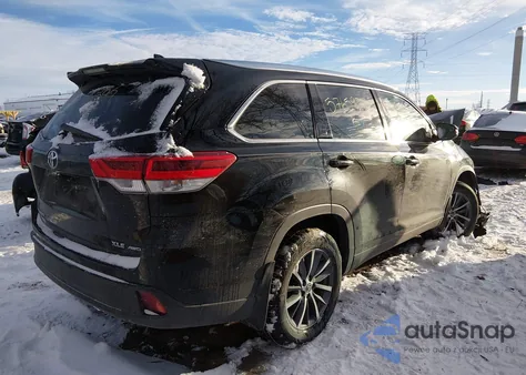 2019 Toyota Highlander Xle из США, поврежденный, VIN 5TDJZRFH7KS576597